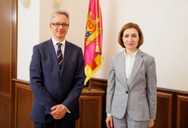 Șefa statului s-a întâlnit cu Claus Neukirch, șeful Misiunii OSCE în Moldova, la încheierea mandatului său în țara noastră