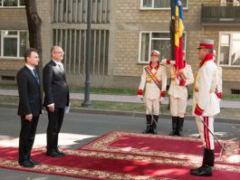 Moldovan president receives accreditation letters from four ambassadors