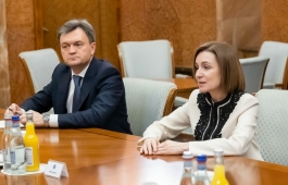 Președinta Maia Sandu a avut o întrevedere cu Premierul Nicolae Ciucă, la Palatul Victoria