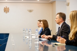 Președinta Maia Sandu s-a întâlnit cu membrii delegației UE la Comitetul Parlamentar de Asociere Republica Moldova - Uniunea Europeană