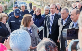 Șefa statului a vizitat localitatea Naslavcea, afectată de rachetele rusești trimise spre Ucraina