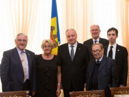 President Nicolae Timofti meets French senators
