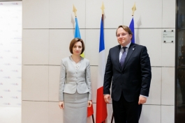 Cooperarea cu instituțiile europene, discutată de Președinta Maia Sandu în cadrul vizitei de lucru de la Paris