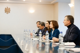 President Maia Sandu met with members of the French business community