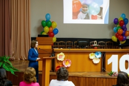 Cu ocazia aniversării a 10 ani de la fondare, șefa statului a vizitat Centrul educațional pentru copiii bolnavi de cancer 
