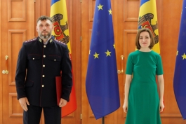 Президент Молдовы Майя Санду вручила награды и дипломы тем, кто внес вклад в успех саммита Европейского политического сообщества