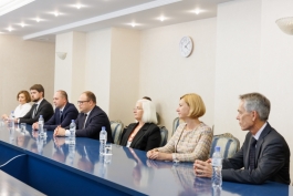 Președinta Maia Sandu s-a întâlnit cu membrii Comisiei de evaluare extraordinară a judecătorilor 
