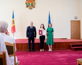Обращение главы государства  к выпускникам, сдававшим в этом году бакалавриат: «Вы нужны Республике Молдова для реализации проекта нашего поколения - вступления в ЕС»