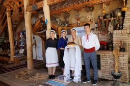 Președinta Maia Sandu a vizitat Complexul etno-turistic „Gagauz Sofrasi”, din Congaz