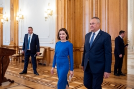  Глава государства в беседе с председателем Сената Николае Чукэ: «Я поблагодарила за постоянную и безоговорочную помощь со стороны Румынии»