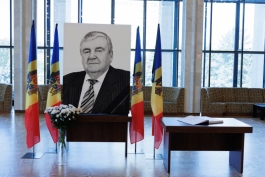 Выступление Президента Майи Санду на церемонии похорон первого Президента Республики Молдова Мирчи Снегура