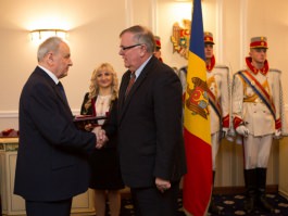 Președintele Republicii Moldova, Nicolae Timofti, a acordat distincții de stat unui grup de cetățeni