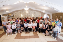 Президент Майя Санду поздравила всех женщин Молдовы с праздником 8  Марта