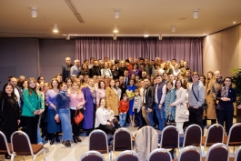  Президент Майя Санду на встрече с молдаванами, проживающими во Франции: «Они - настоящие послы страны, они способствуют лучшей жизни на родине»