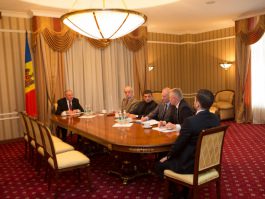 Moldovan president appoints nine judges