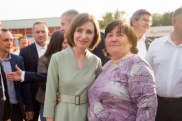 Șefa statului a vizitat orașele Ungheni și Nisporeni