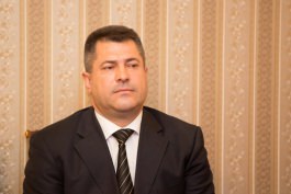 Moldovan president Nicolae Timofti signs decrees appointing seven magistrates