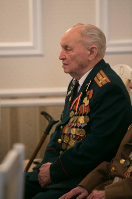 Nicolae Timofti a înmânat medalia comemorativă „70 de ani de la victoria asupra fascismului în cel de al Doilea Război Mondial” unui grup de veterani 