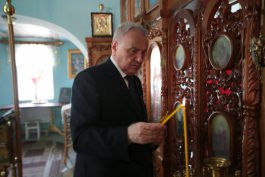 Moldovan president attends event commemorating Soviet deportation victims in northern town