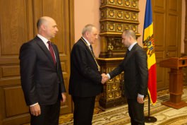 Members of new government take oath before Moldovan president